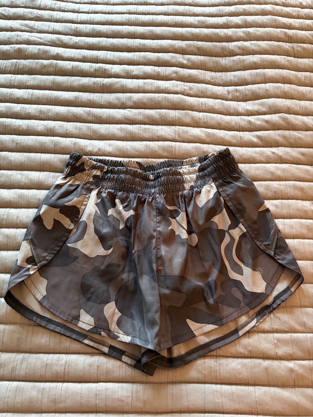 Athleta Gray Camouflage Run Shorts